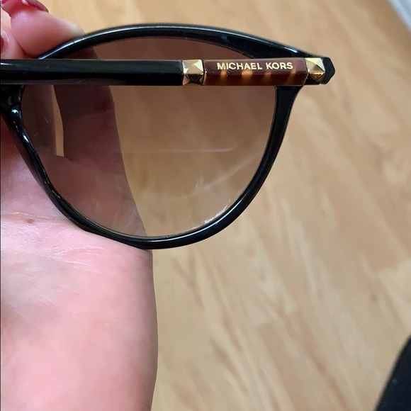 Michael Kors cat eye sunglasses - Picture 4 of 6
